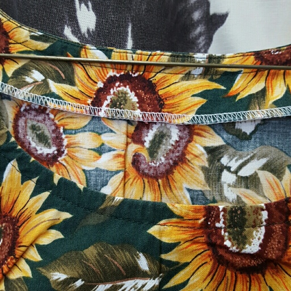 VINTAGE HANDMADE darted tank top - Picture 4 of 4